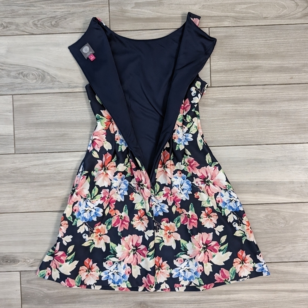 Vince Camuto Floral Fit and Flare Dress - Picture 5 of 6